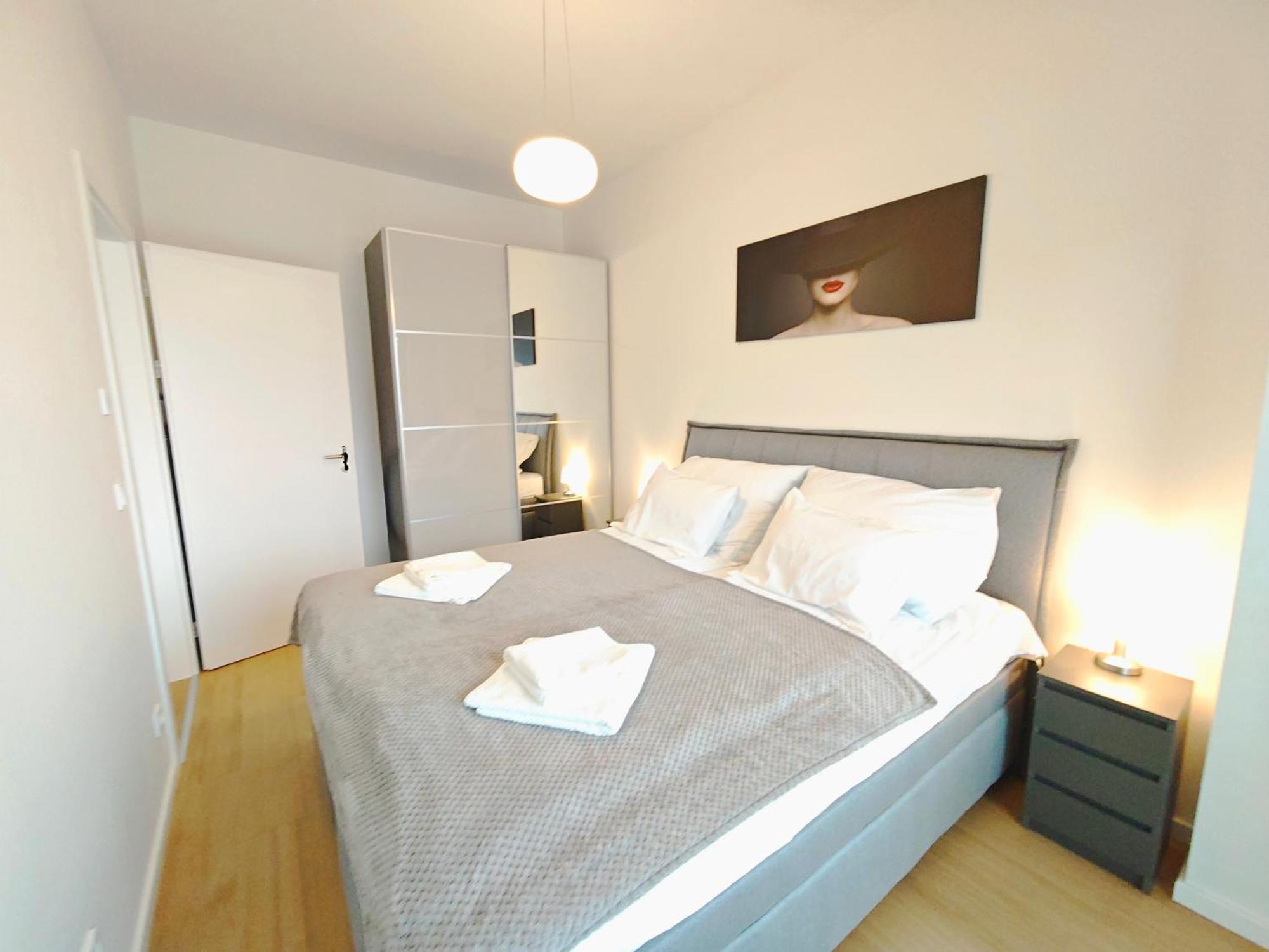 Tusarova Comfort Apartment, Center, Parking! Apartment